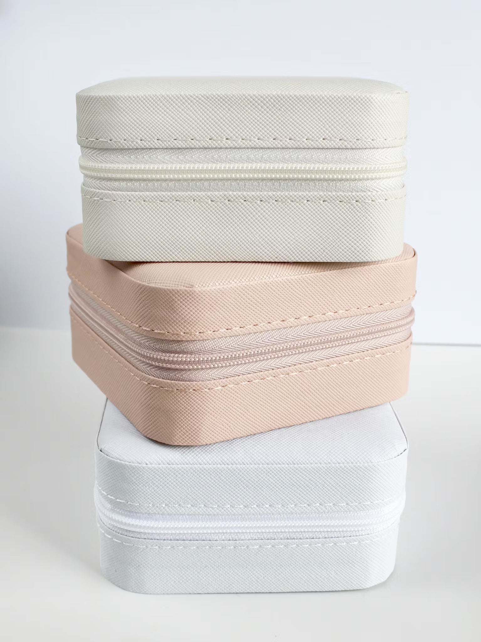 Personlig resesmyckeskrin med namntryck