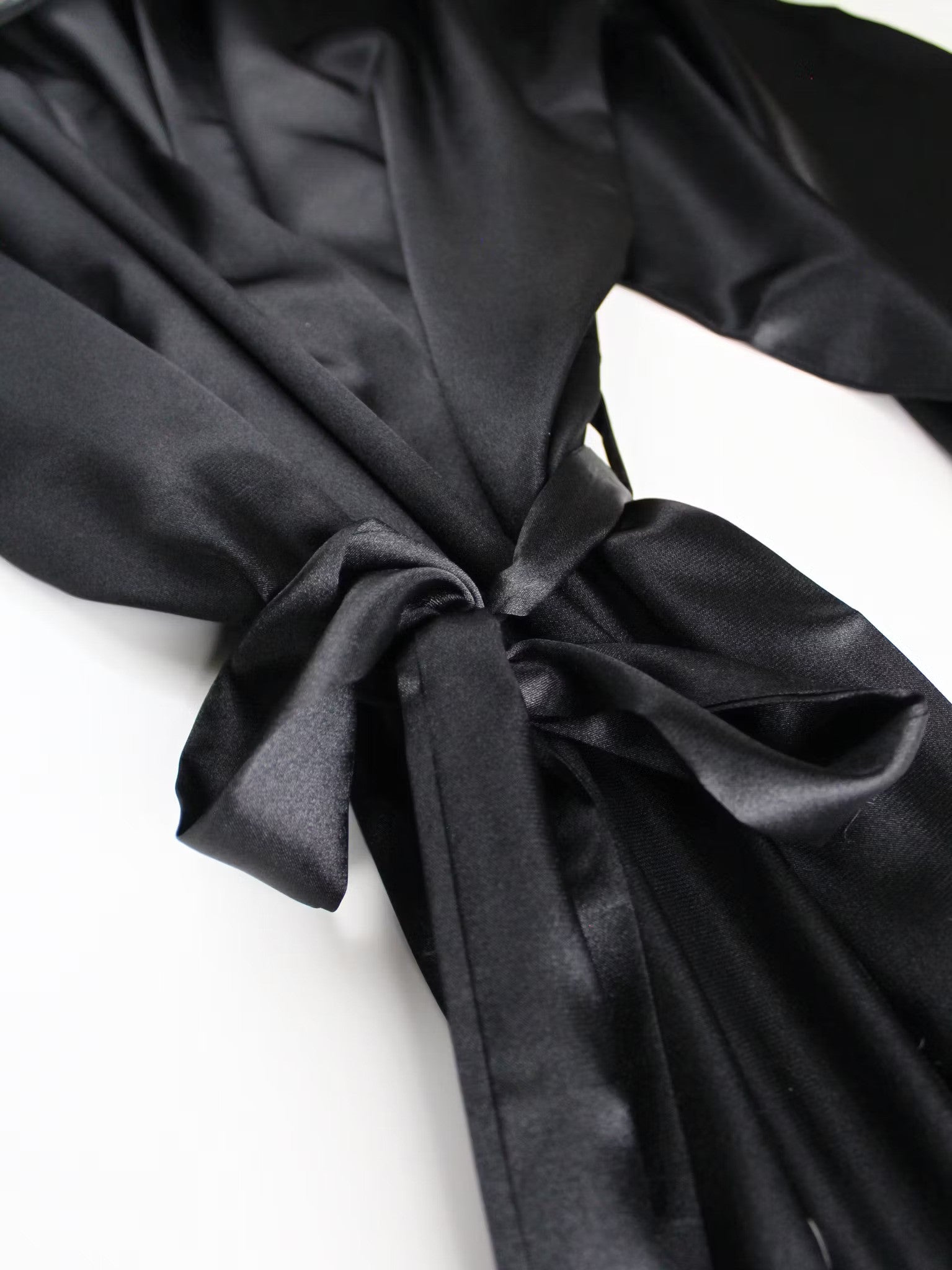 Personlig morgonrock i exklusiv satin med tryck